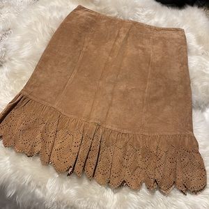 Suede skirt eyelet details sz 4 like new